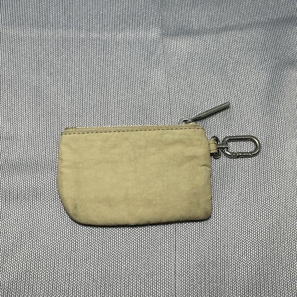 Lululemon Pouch Wristlet Beige Recycled Nylon Zip with Carabiner Clip Incomplete - Picture 2 of 9